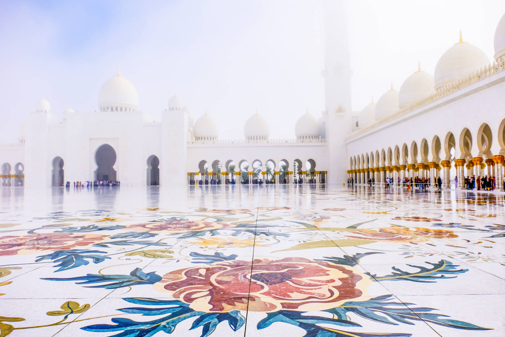 Sheikh Zayed Grand Mosque Photo: Tania Rodrigues