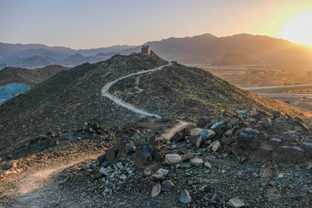 The seven Summits trail. Fujairah trails. Fujairah Mountains. Trails in Fujairah. Places to visit in Fujairah. Things do to in Fujairah. Fujairah Observer. Fujairah the seven summits trail.
