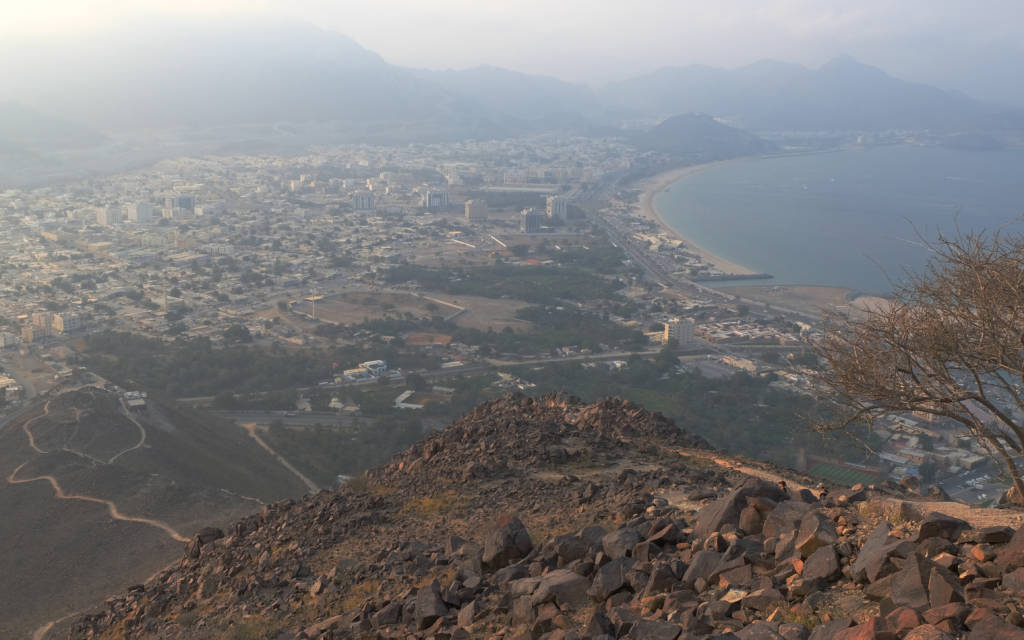 Al Rabi Tower marks the start and end of a stunning hiking trail overlooking Khorfakkan and the bay. The tower is a historical monument built in 1915 as part of a defense network for Khorfakkan.